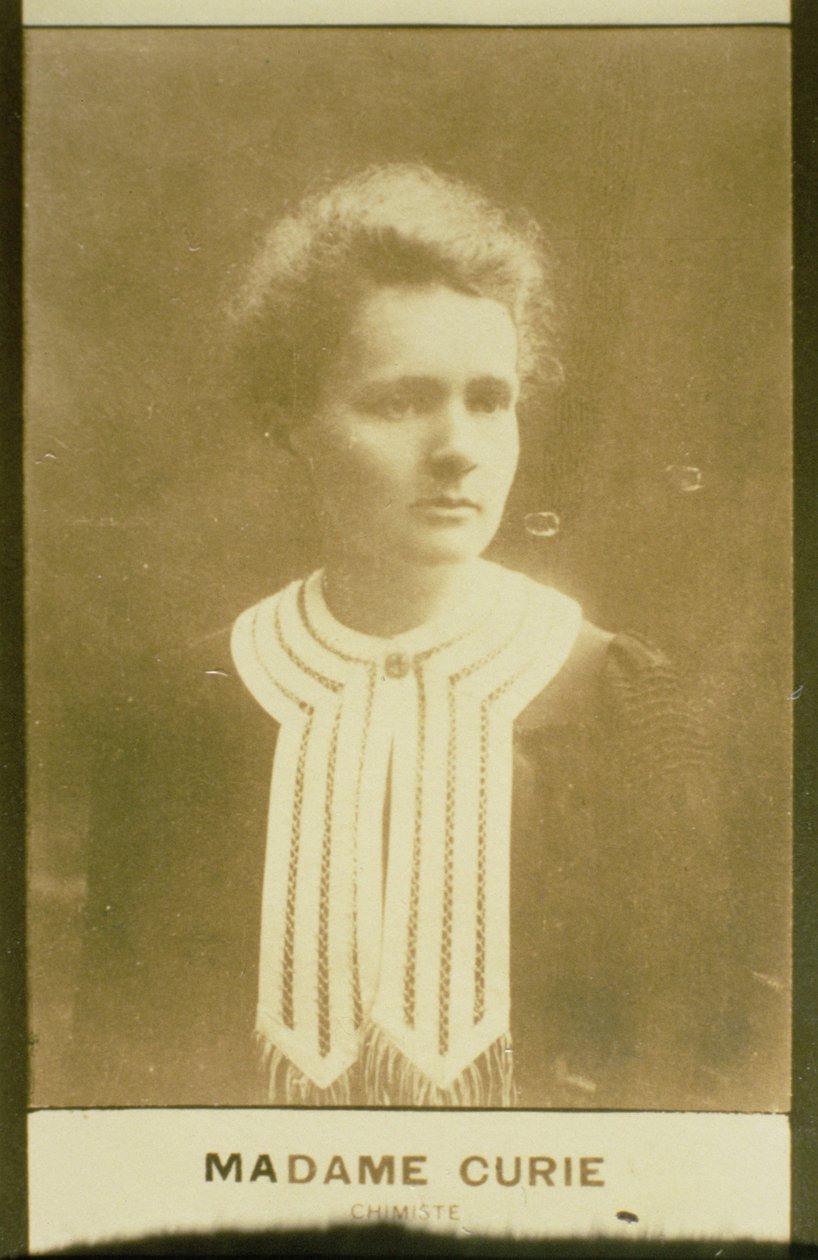 Retrato de Marie Curie (1867-1934) (foto sépia) de French School