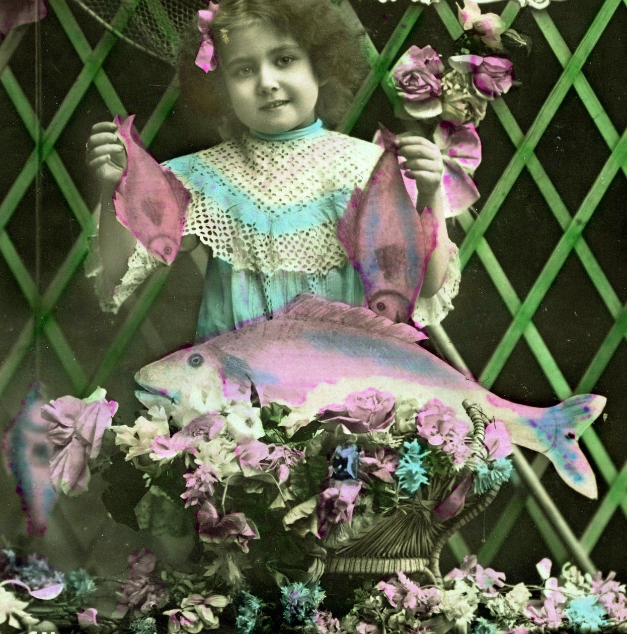 Retrato, de, um, menina, segurando, peixe, c.1898, (hand-tinted, photo) de French School