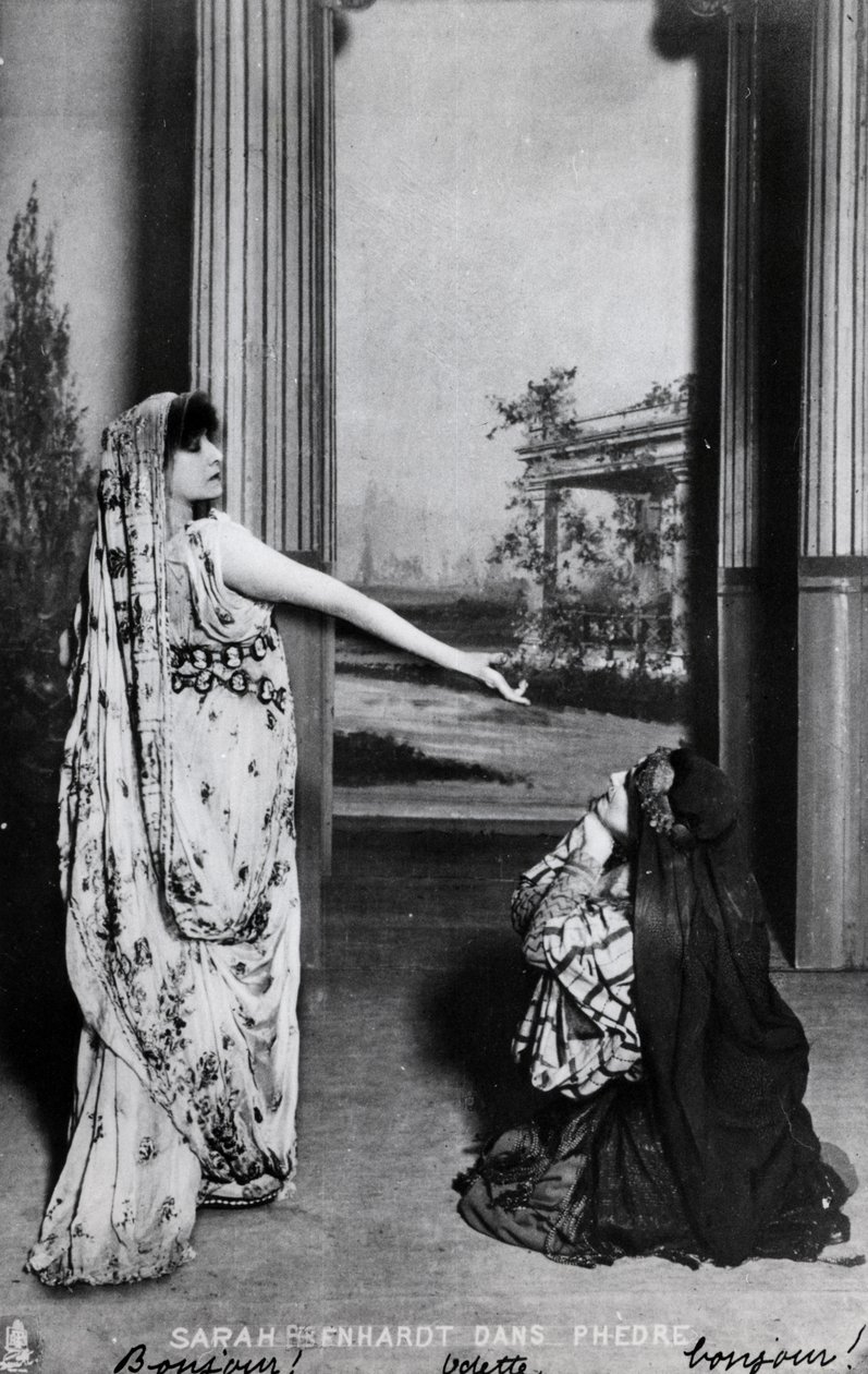 Cartão postal retratando Sarah Bernhardt (1844-1923) em Phedre por Jean Racine (1639-99) final do século XIX de French School