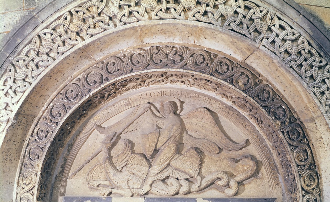 Alívio do tímpano representando São Miguel e o dragão, 1137 de French School