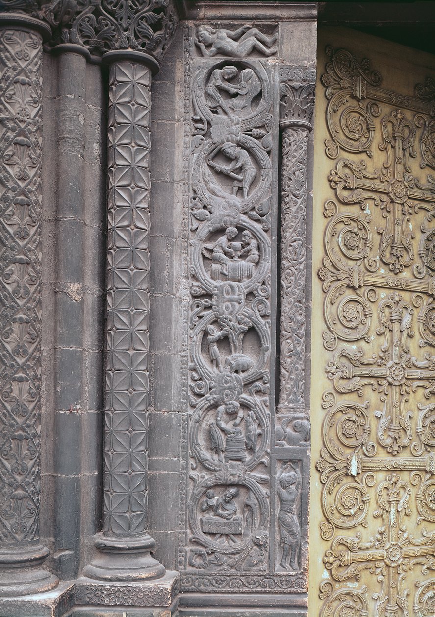 Relevo da fachada oeste representando os trabalhos do mês, 1122-40 de French School