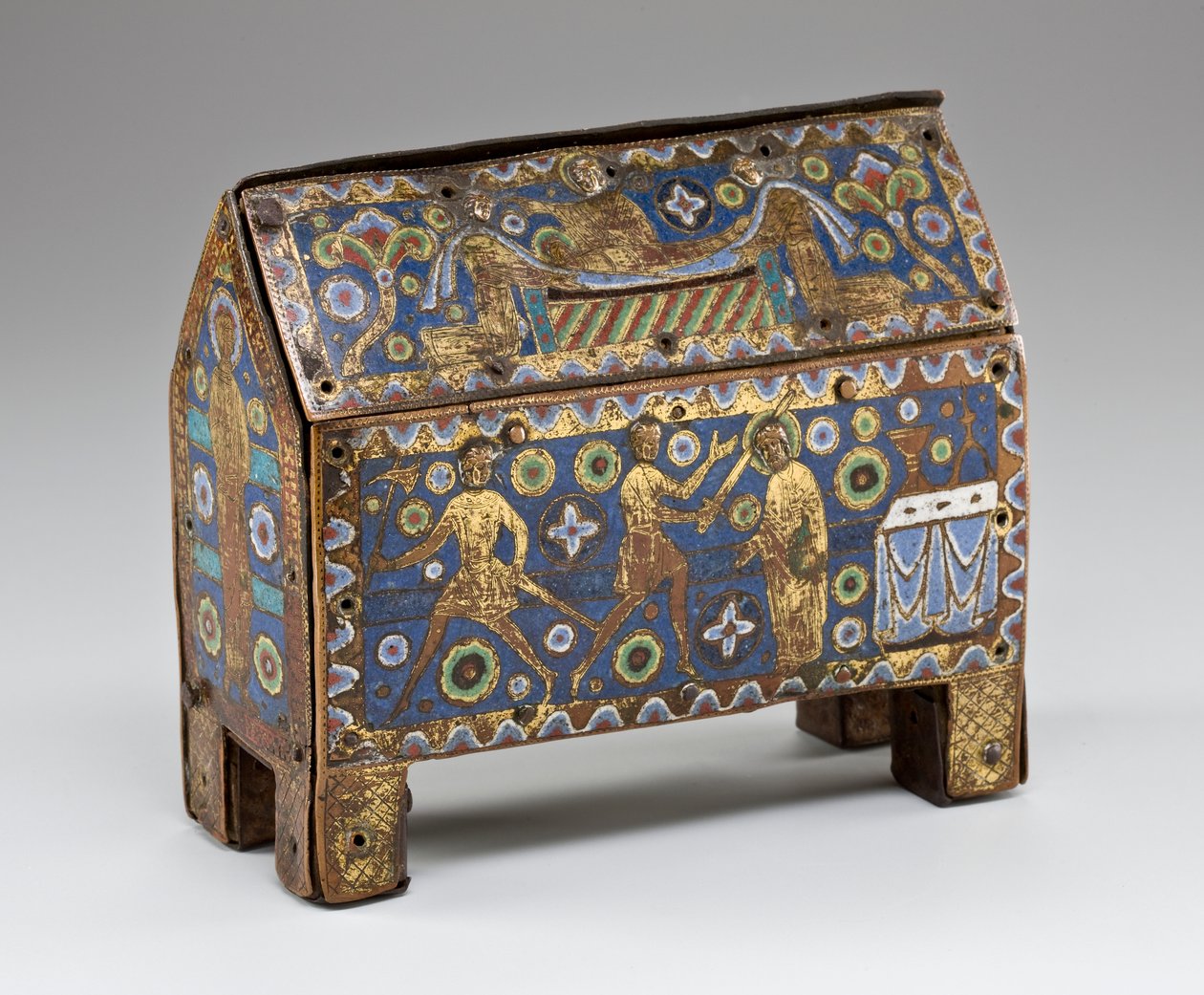 Relicário chasse representando o martírio de Thomas Becket, Limoges, c.1210 (liga de cobre e esmalte sobre o núcleo de madeira) de French School