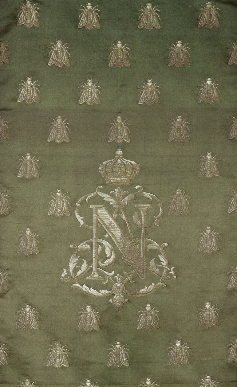 Seção de damasco verde e dourado com o emblema e a crista real de Napoleão III (1808-1873) de French School