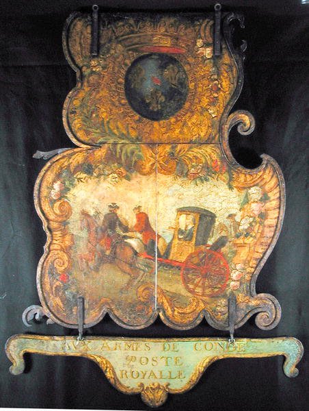 Assine para o correio real de Chantilly com o brasão de Conde (metal pintado) de French School