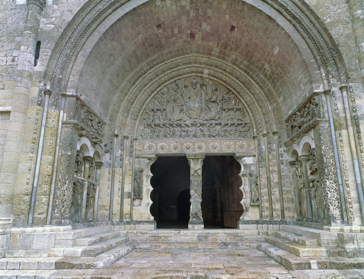 Portal Sul, construído c.1115 de French School
