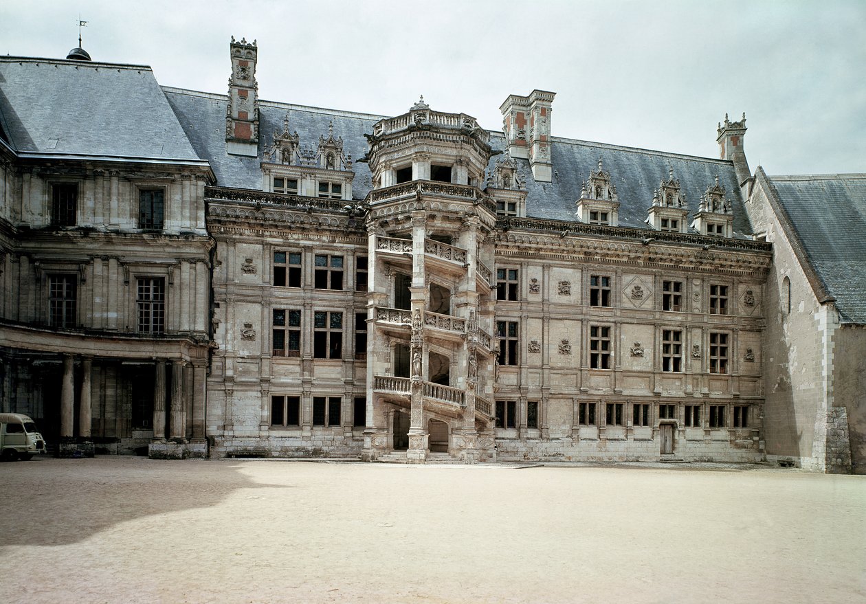Fachada sudeste da Ala François I de French School