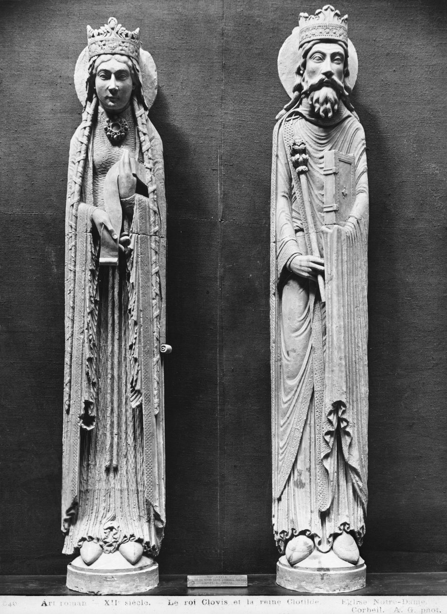 Santa Clotilde e Clóvis I, da Igreja Notre-Dame de Corbeil (gesso) (ver também 383112, 383113) de French School