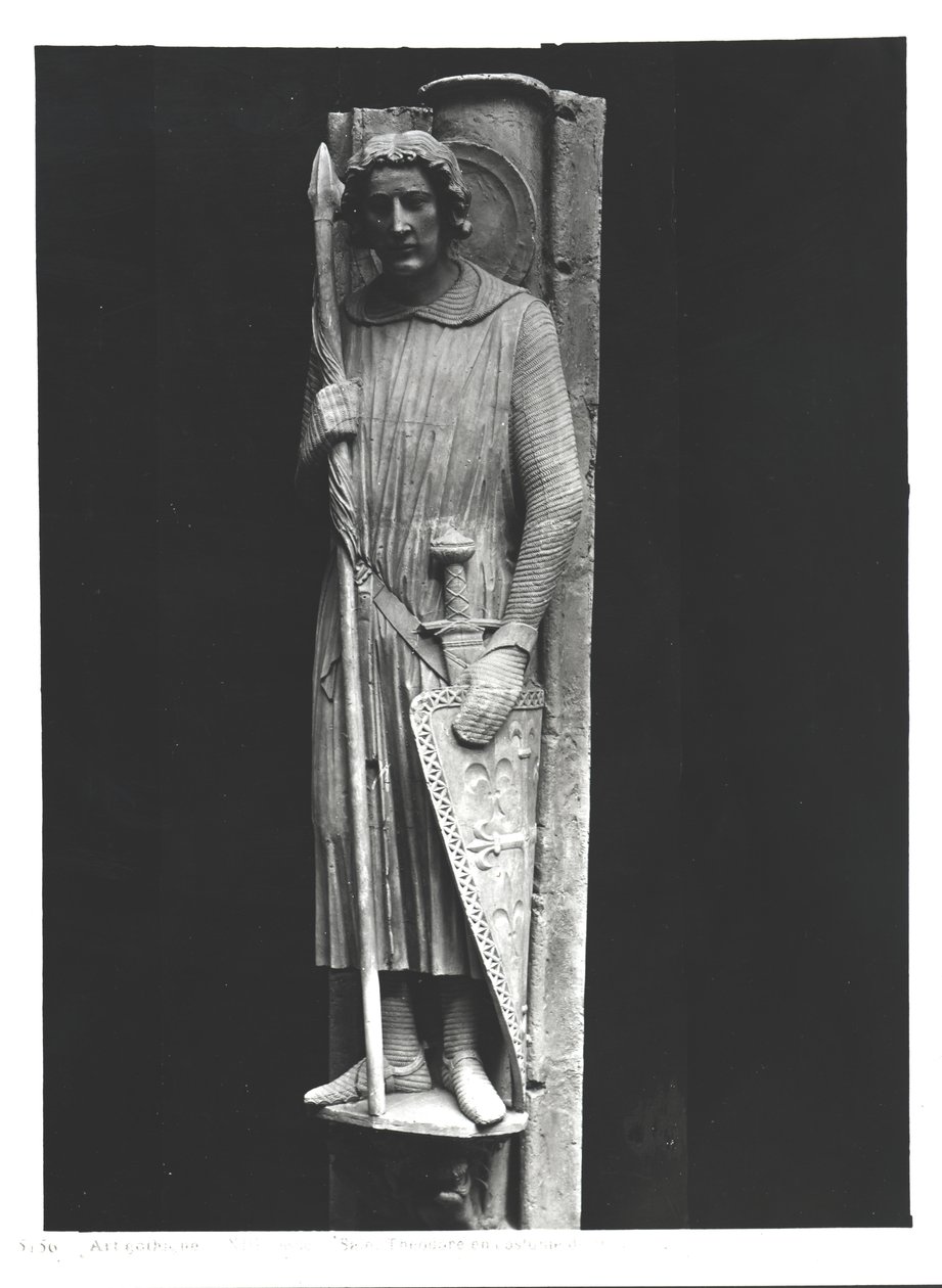 St. Theodore vestido como um cavaleiro, relevo carving, c.1230 de French School