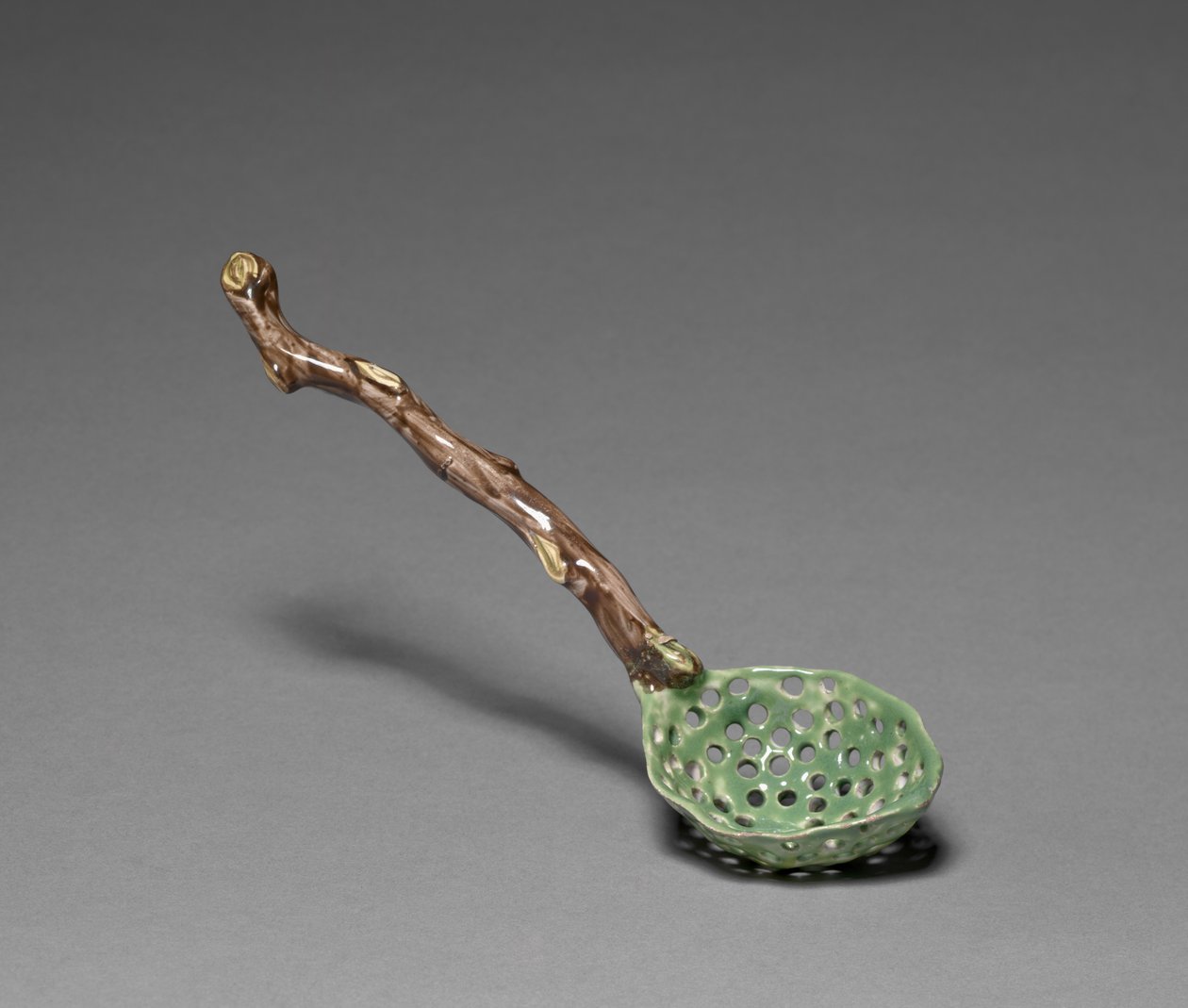 Colher de Açucar, fabricada pela Veuve Perrin Factory, c.1760 de French School