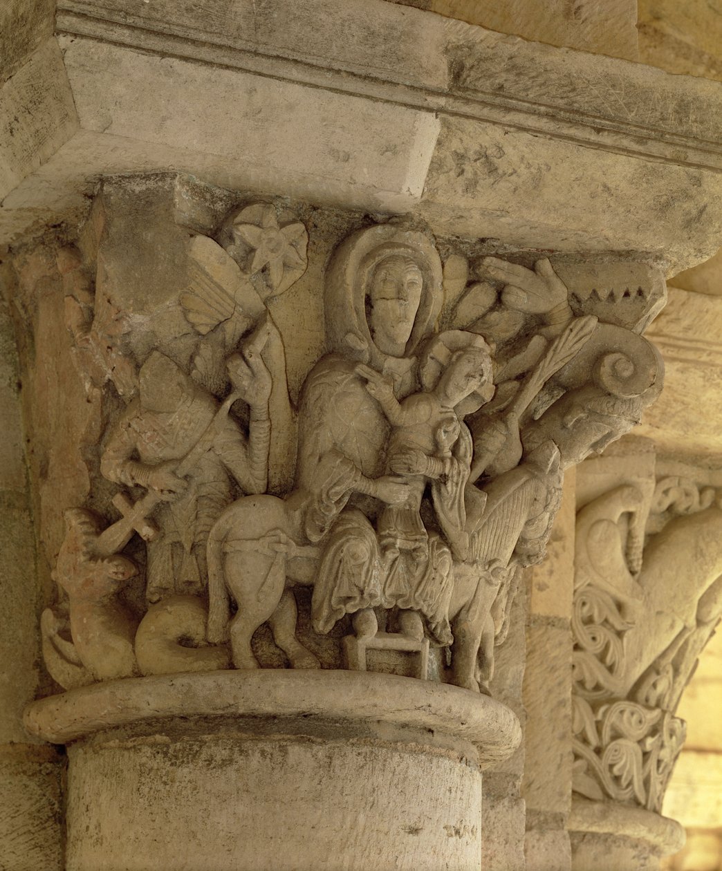 A fuga para o Egito, coluna de alívio da capital da igreja da abadia beneditina, do século 13 de French School