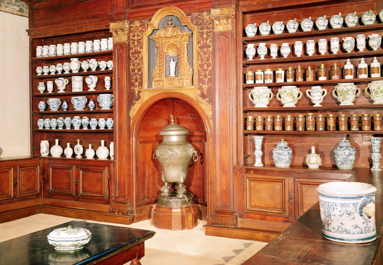 A farmácia do Hospital Saint-Jean, do século XVII ao XVIII de French School