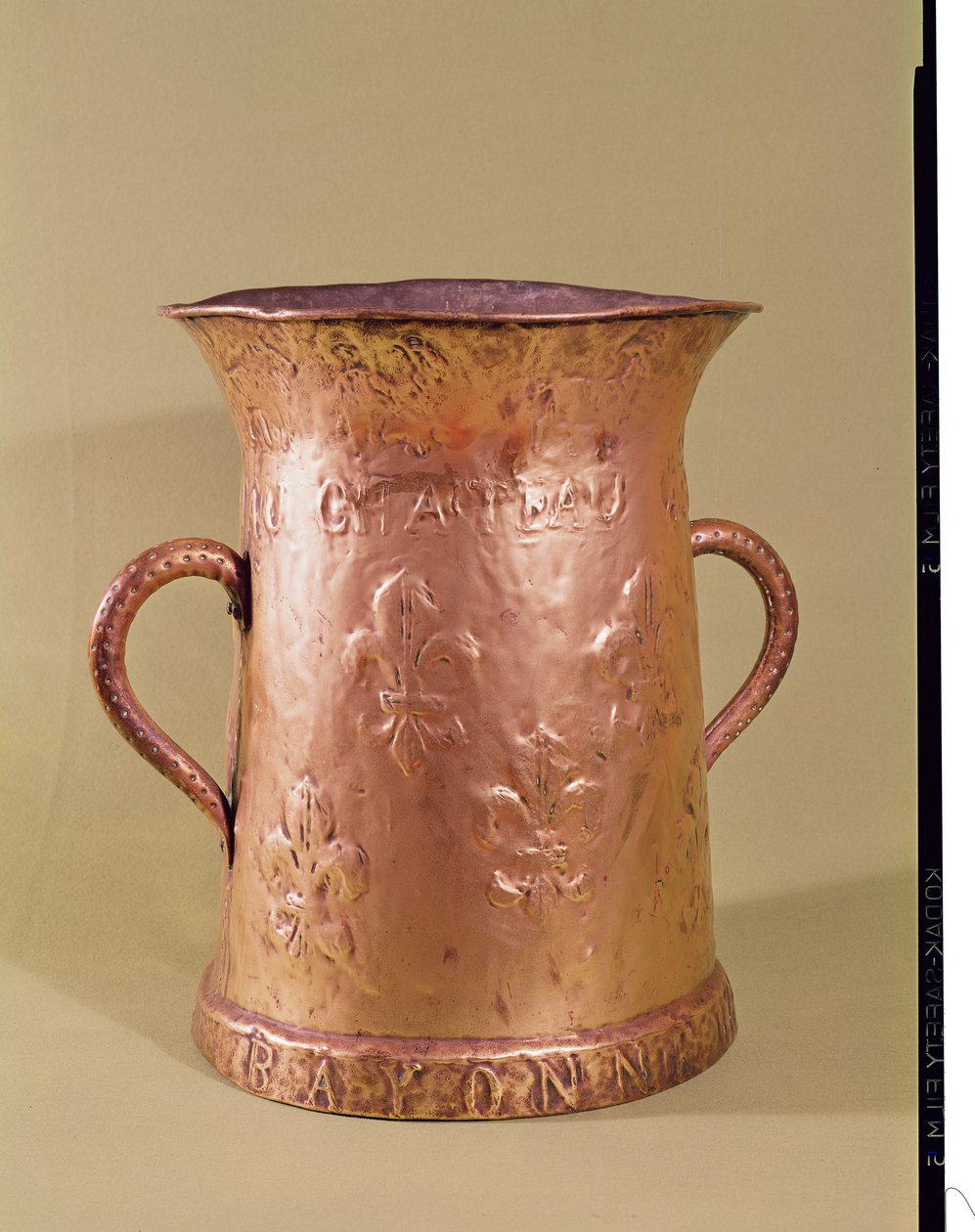 Vaso, de Bayonne de French School