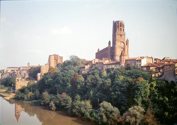 Vista da Catedral de Albi, iniciada em 1282 de French School