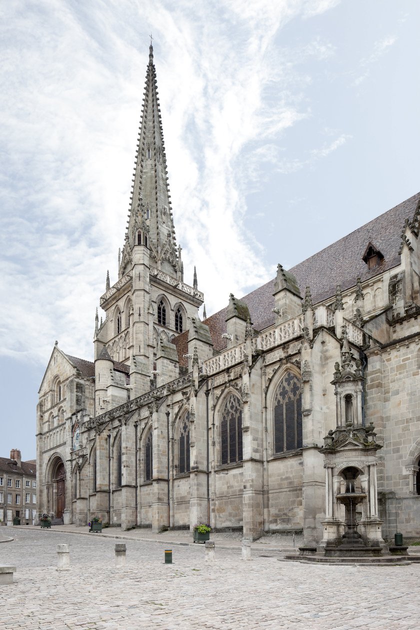 Vista da Catedral Saint Lazare d