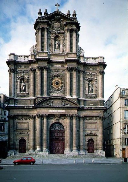 Vista da fachada oeste de French School