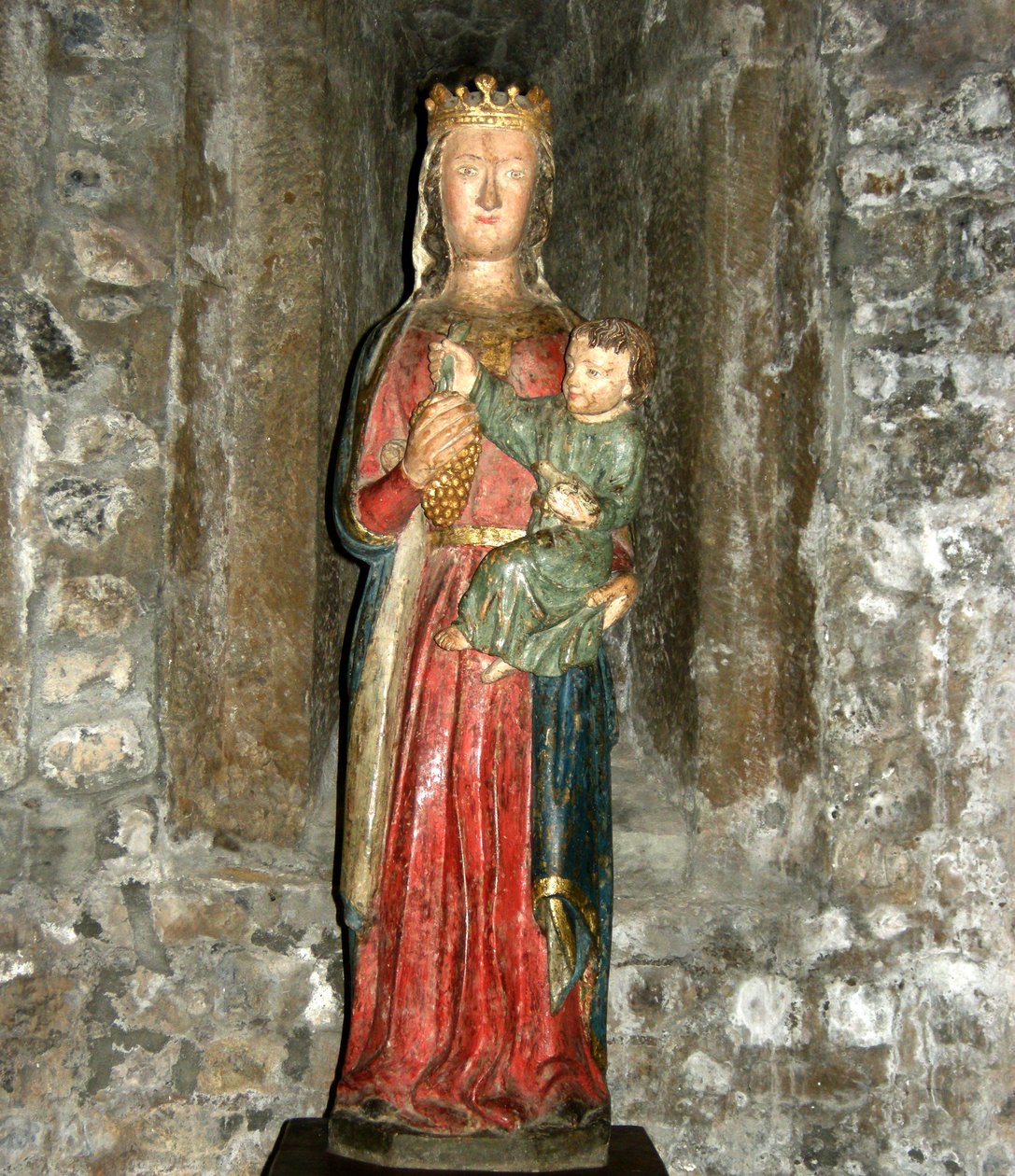 Virgem e criança segurando uvas, início do século XV (madeira) de French School