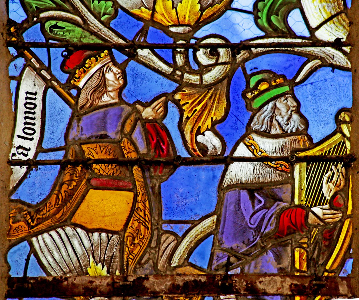 Janela representando David e Salomão na árvore de Jesse de French School