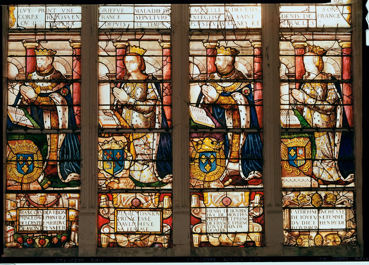 Janela representando François de Bourbon (1539-92) Príncipe Delfim, René dAnjou (1550-1574) Duquesa de Montpensier, Henrique de Bourbon (1573-1608) Duque de Montpensier e Catarina de Joyeuse, Duquesa de Guis de French School