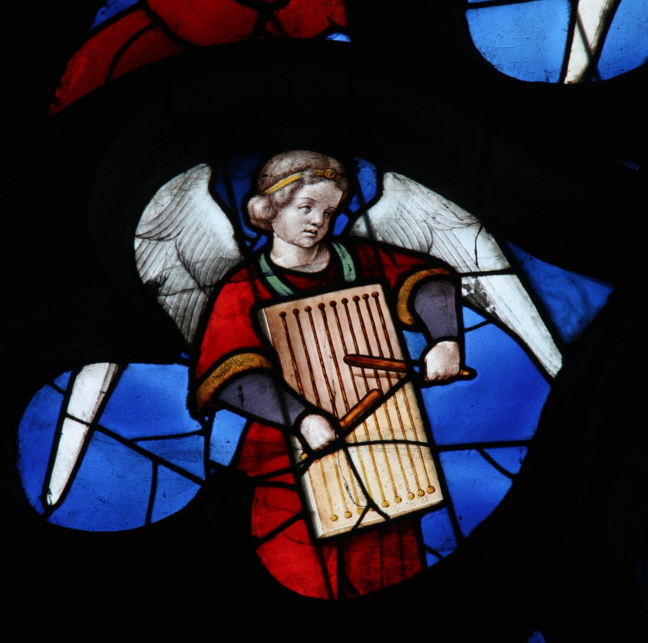 Janela retratando um anjo musical de French School