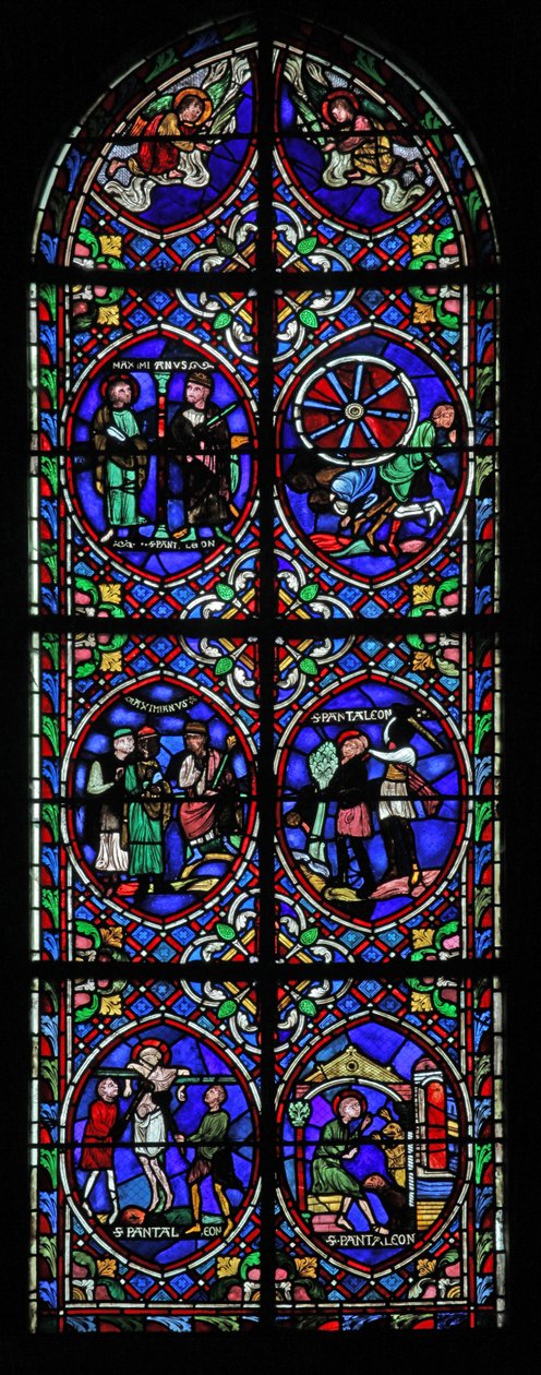 Janela w.101 retratando cenas da vida de St Pantaléon de French School