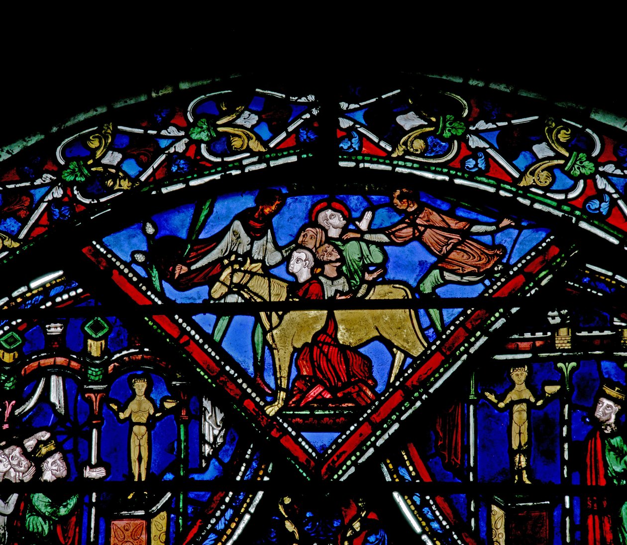 Janela w21 representando uma cena da vida de St Eustache: ele é casado com sua família no touro de bronze de French School