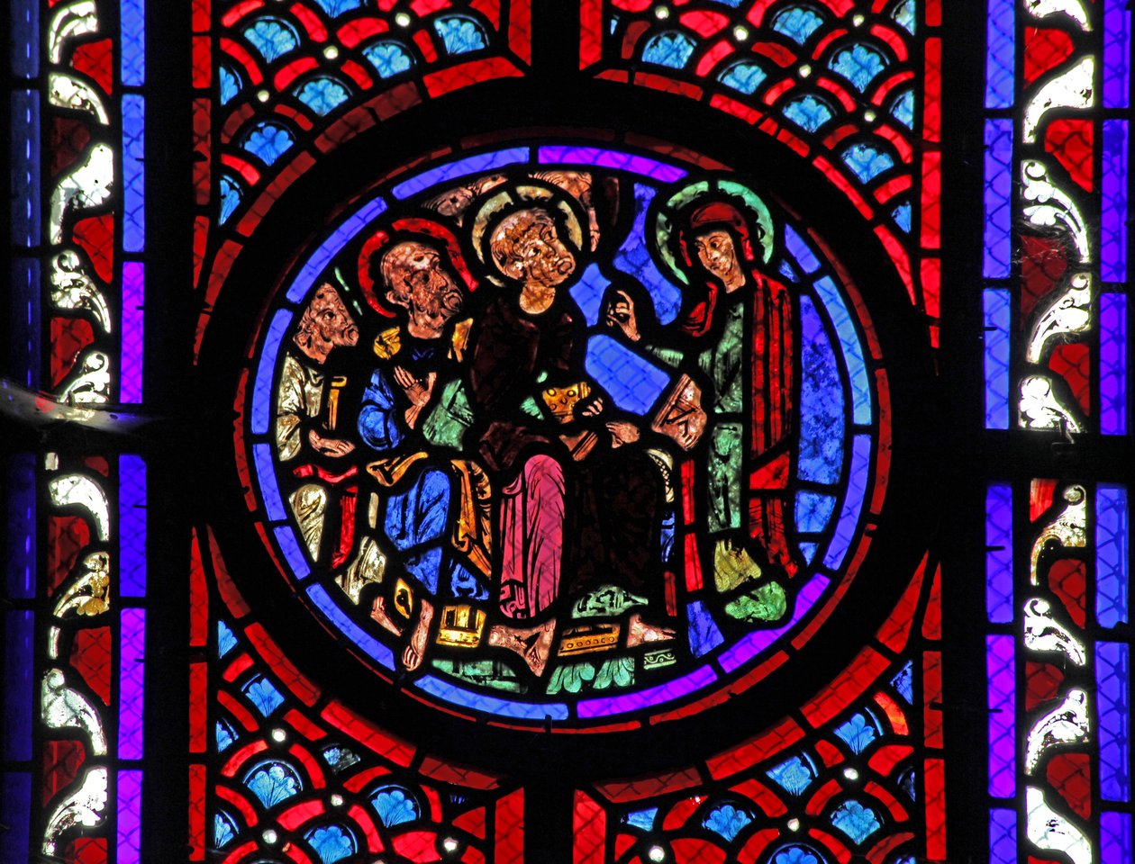 Janela w2 retratando uma cena da vida de Santa Maria Madalena - o santo diz aos discípulos da ressurreição de French School