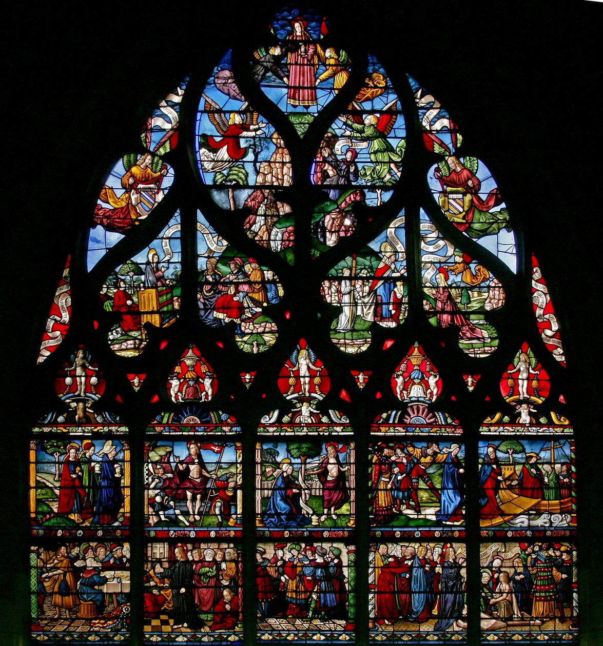 Janela w6 retratando cenas da vida de Santa Maria Madalena de French School