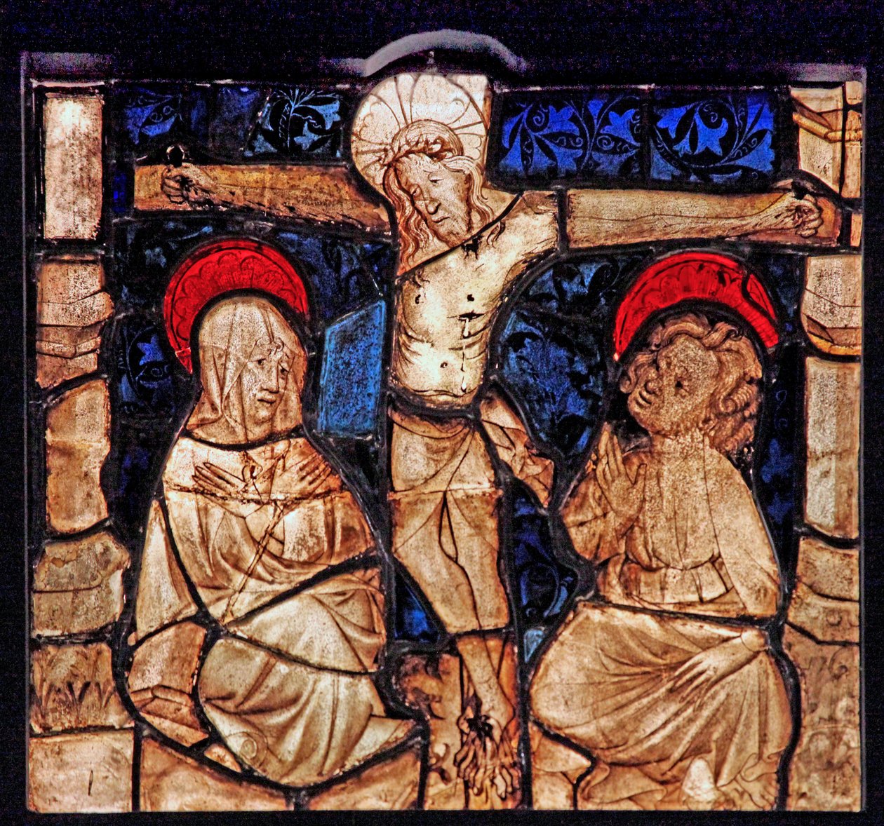 Janela w7 representando a crucificação, da Igreja de Betton, Britanny de French School