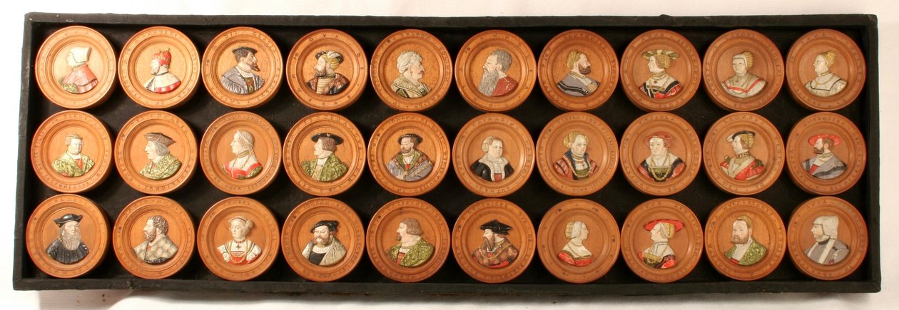 Uma coleção de trinta desenhistas como medalhões de retrato (gesso duro colorido aplicado sobre madeira moída) de Friedrich (after) Hagenauer