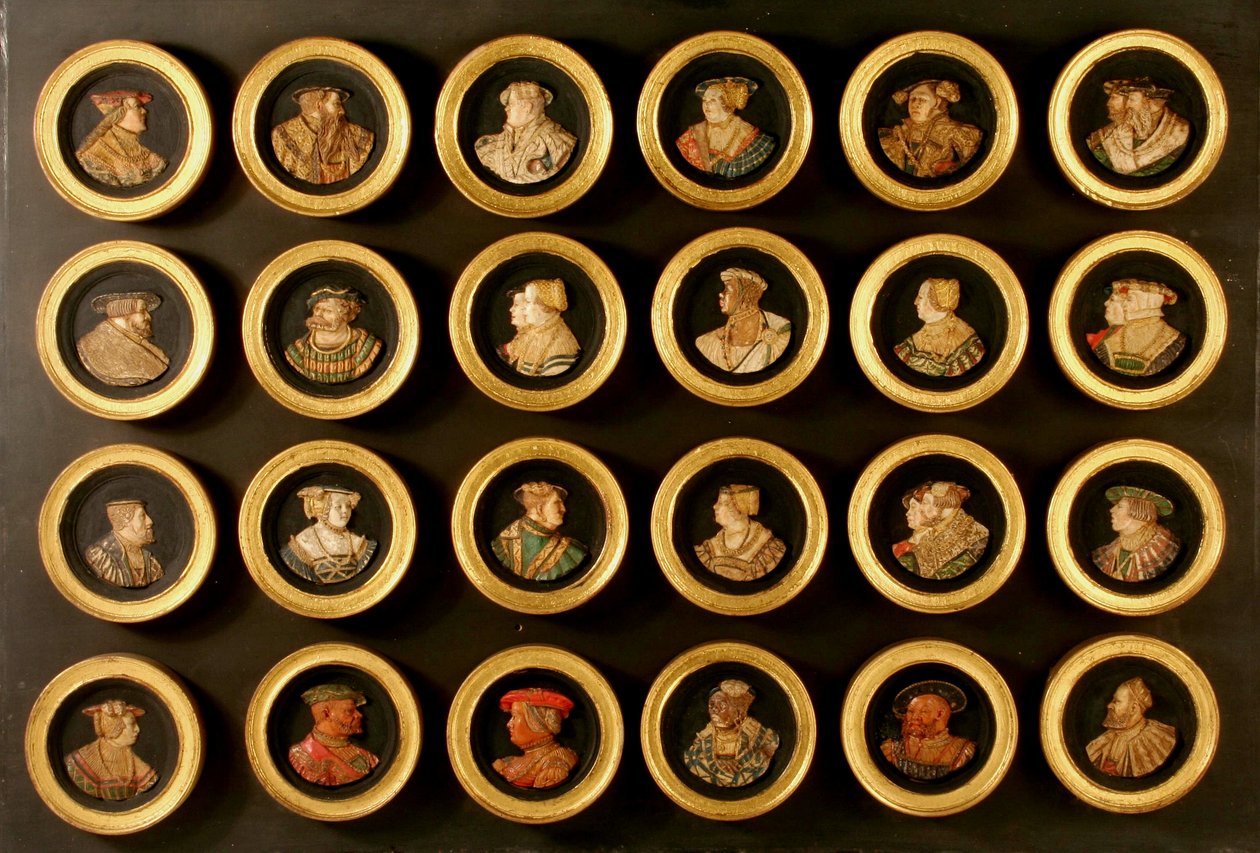 Uma colecção de vinte e quatro desenhadores como medalhões de retrato (gesso duro colorido aplicado no solo de madeira) de Friedrich (after) Hagenauer