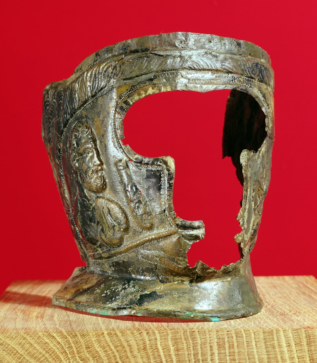 Máscara de gladiador galo-romana, final do século I aC (bronze) de Gallo Roman