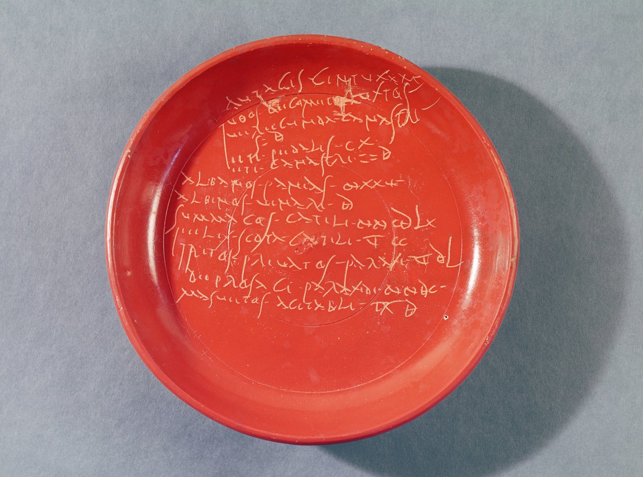 Placa com texto celta, 1º a 2º século (cerâmica) de Gallo Roman