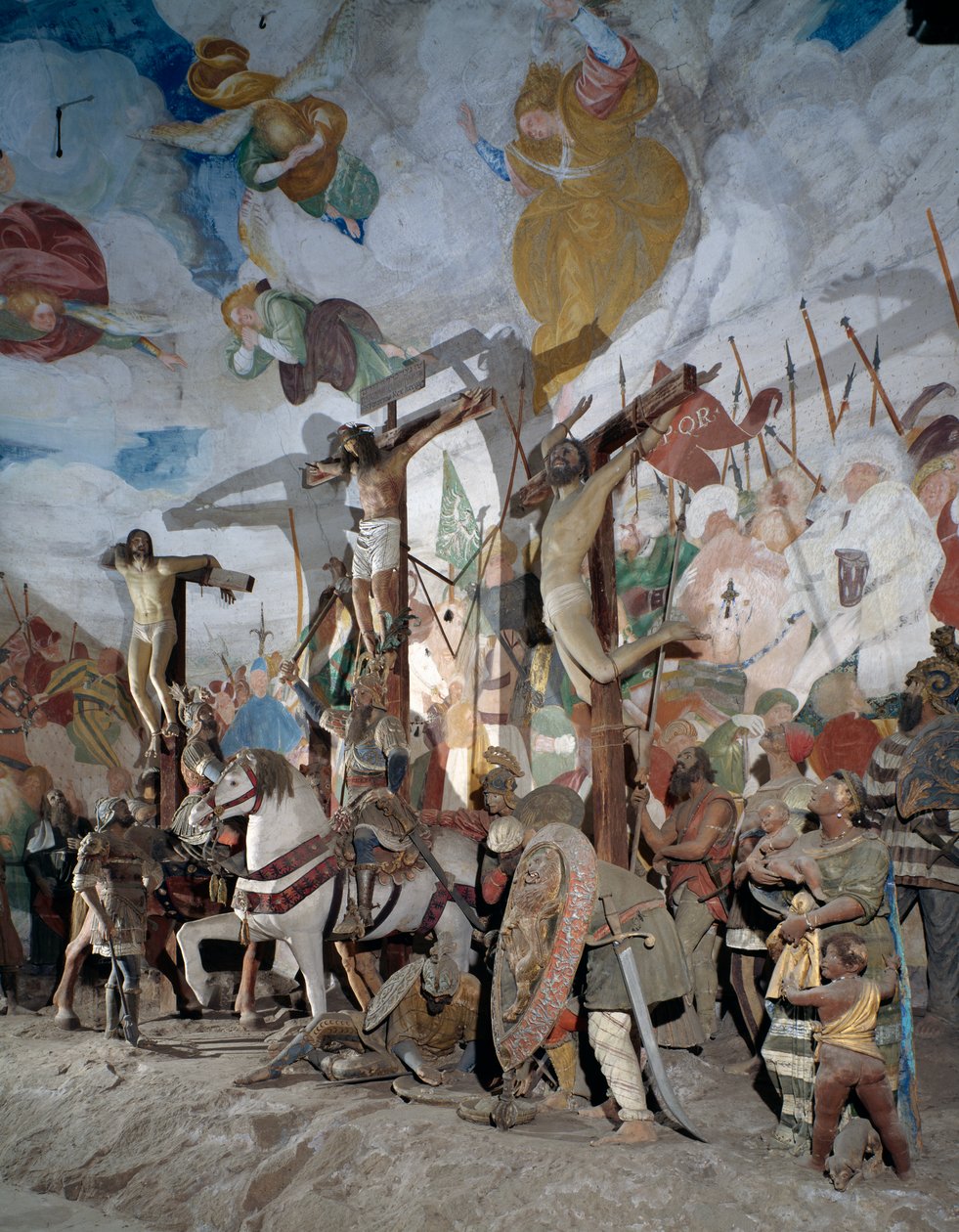 Crucificação, detalhe das estátuas de Gaudenzio Ferrari (1475-1546), 38ª capela, Monte Sagrado de Varallo Sesia (Patrimônio Mundial da UNESCO, 2003), Piemonte, Itália de Gaudenzio Ferrari