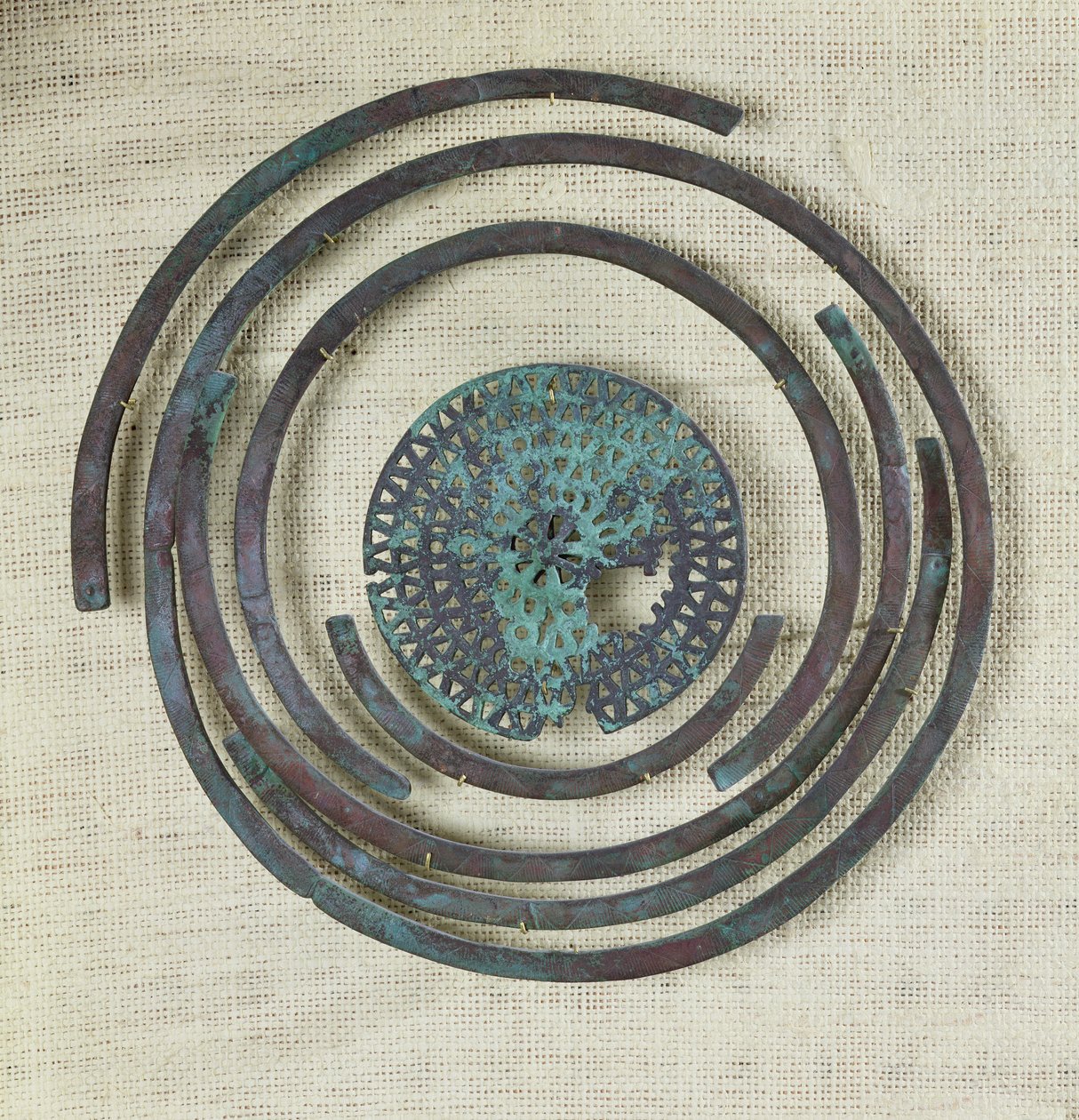 &39;Shield conhecido&39;, do Cassard Tumulus em Flagey, Civilização de Hallstatt (745-475 aC) (bronze) de Gaulish
