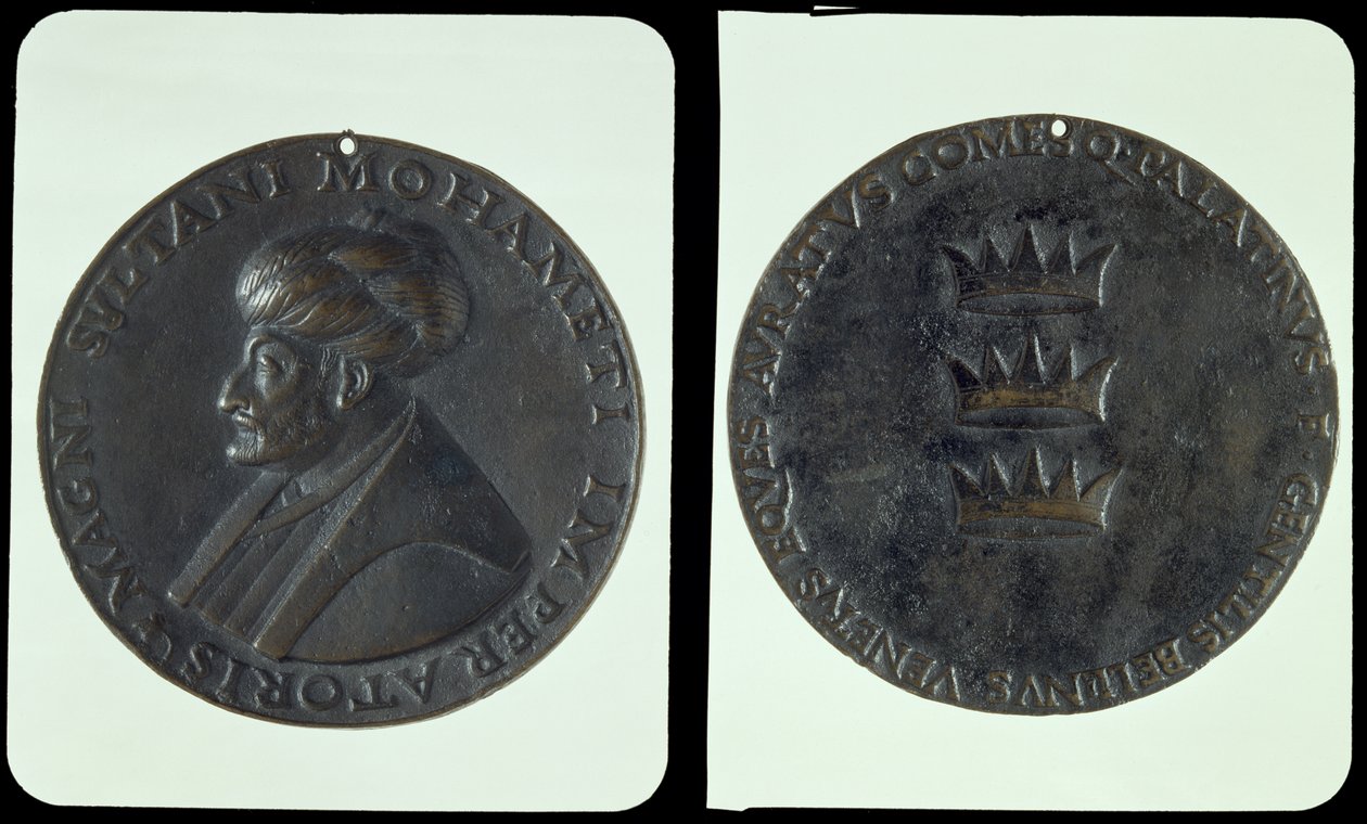 Medalha de retrato, anverso retratando o sultão Mehmed II (1432-81) invertendo retratando três coroas (bronze) de Gentile Bellini