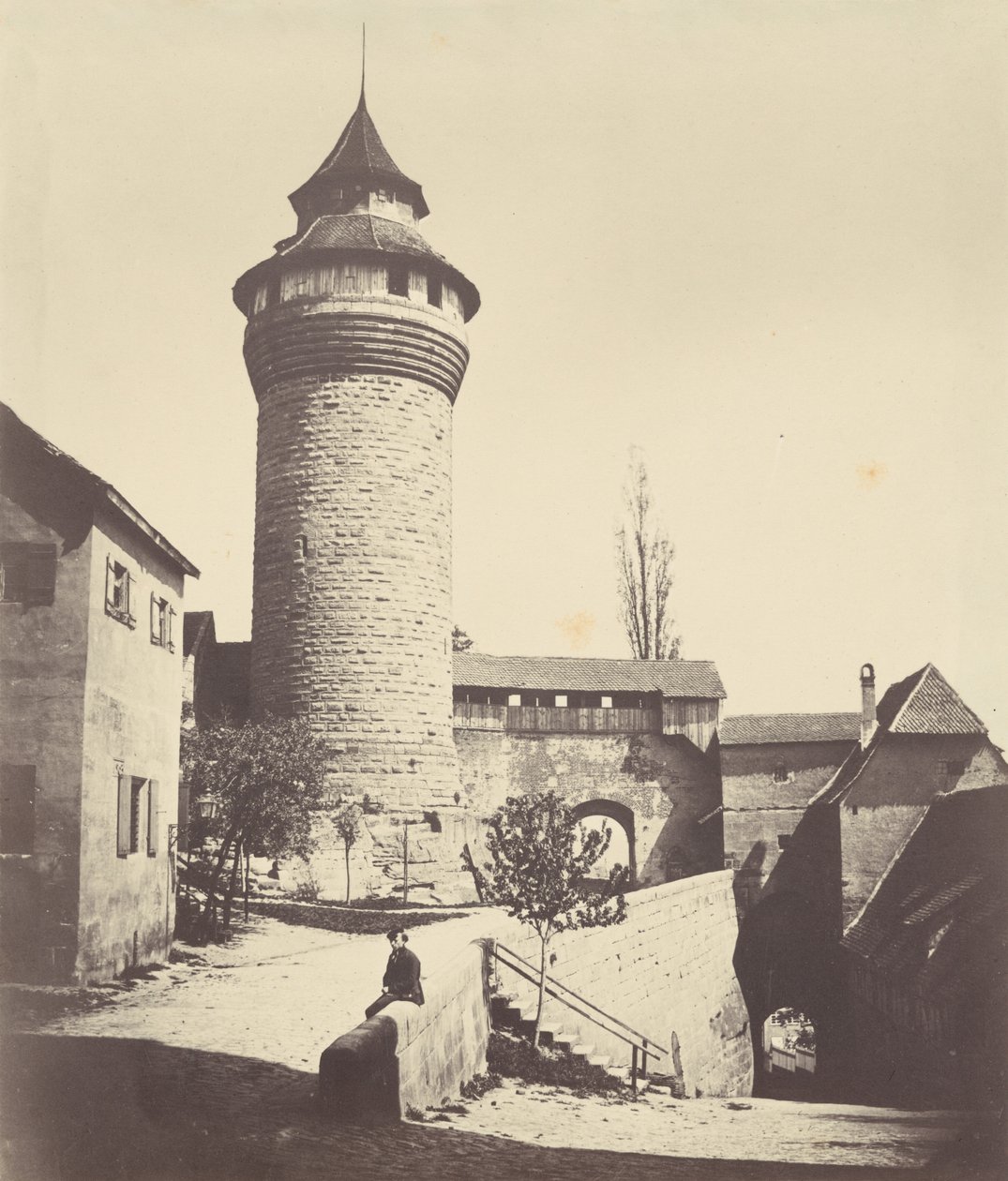 Der Runde Turm und der Festung in Nürnberg (A Torre Redonda e a Fortaleza em Nuremberga),c. 1852 (fotografia) de Georg Schmidt