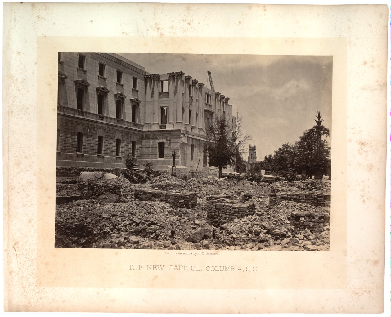 A nova capital, Columbia, SC, foto da natureza por GN Barnard, 1865 (foto sépia) de George N. Barnard