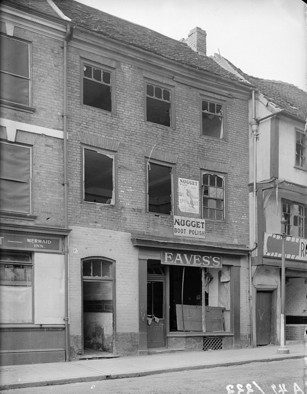 Gosford Street, Coventry, 1941. de George Bernard Mason