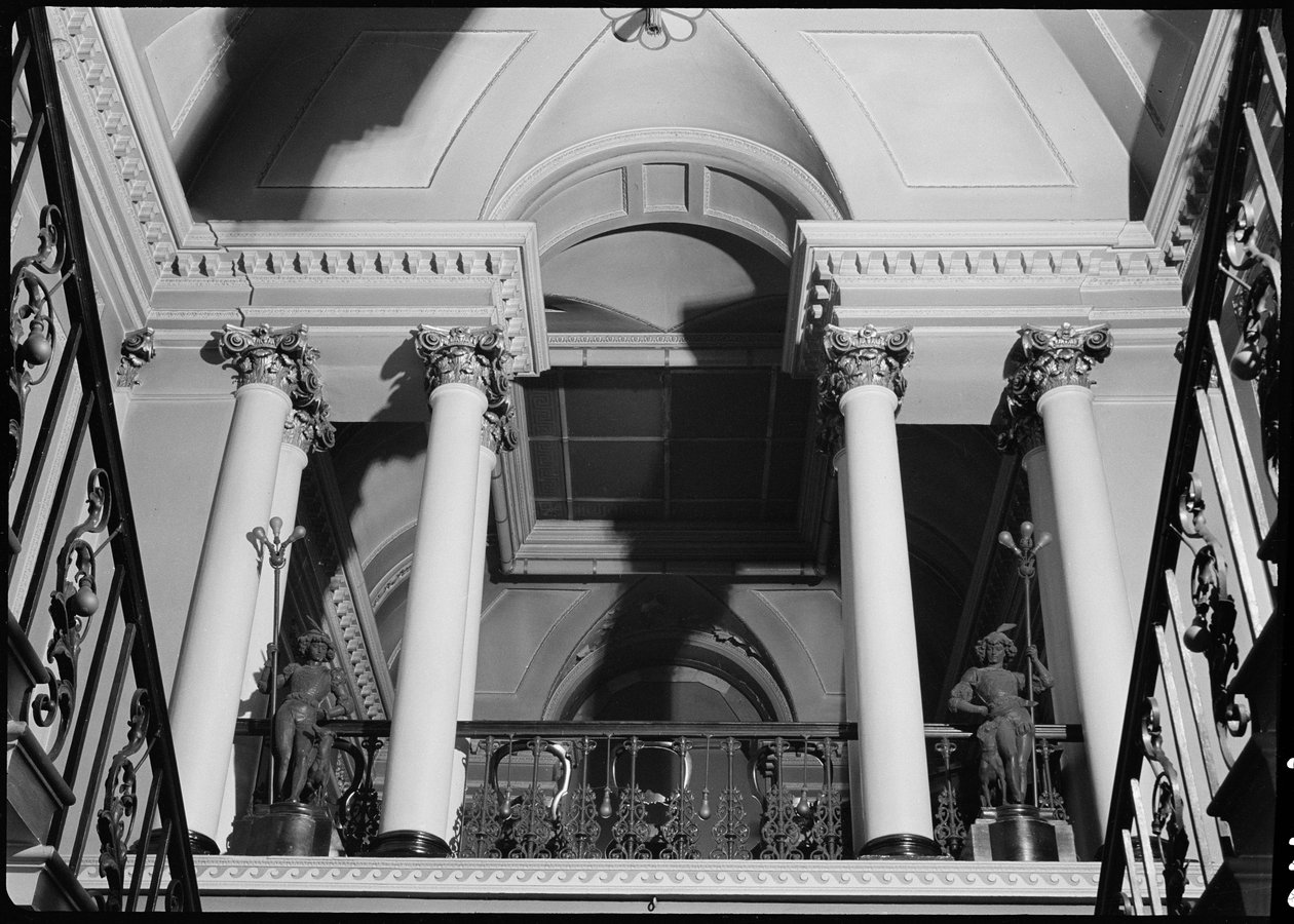 The Mansion House, High Street, Doncaster, 1942. de George Bernard Wood