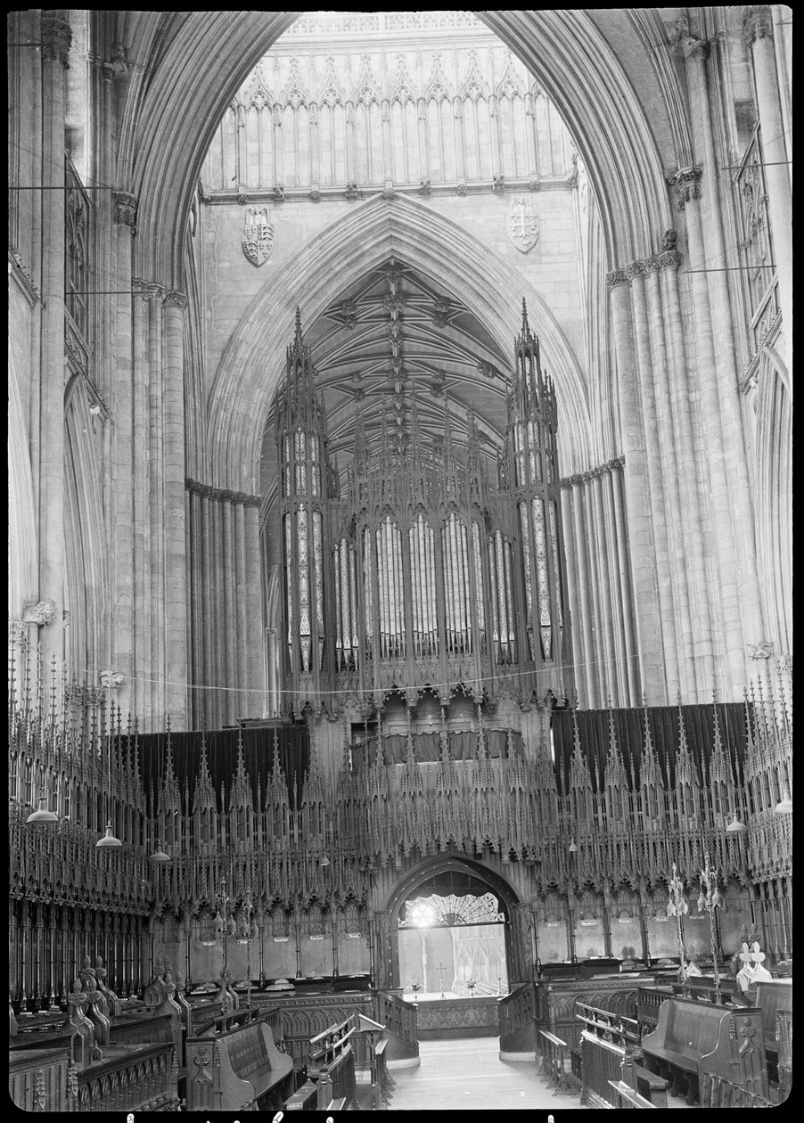 York Minster, Minster Yard, York, 1942. de George Bernard Wood