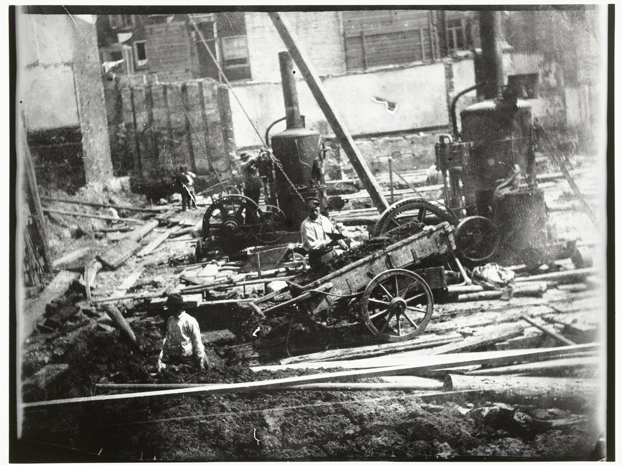Canteiro de obras para o Balneário Municipal e Instalação de Natação no Heiligeweg em Amsterdã de George Hendrik Breitner