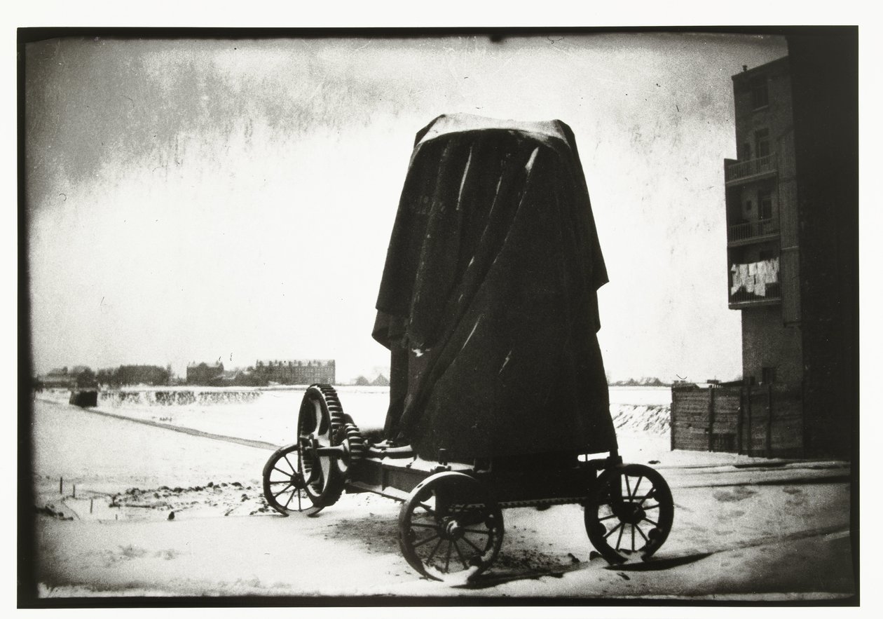 Moinho de cimento em uma paisagem de inverno no Overtoom em Amsterdã de George Hendrik Breitner
