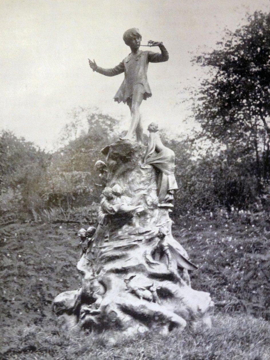 Impressão fotográfica da Estátua de Peter Pan em Kensington Gardens de George James Frampton