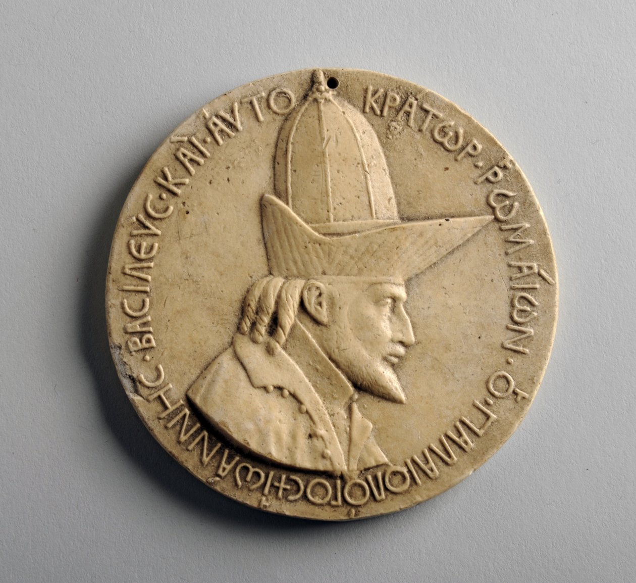 Medalhão de gesso de George James Frampton