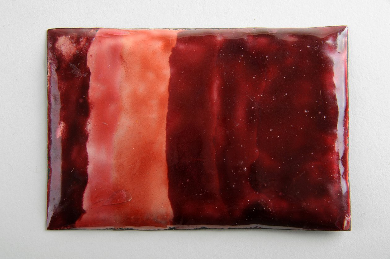 Placa de esmalte vermelho (esmalte) de George James Frampton