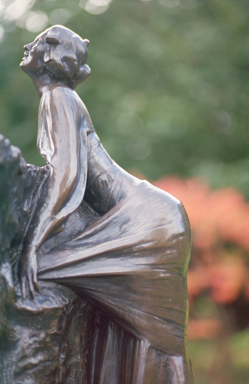 Wendy, detalhe da estátua de Peter Pan, 1912 (bronze) (detalhe) de George James Frampton