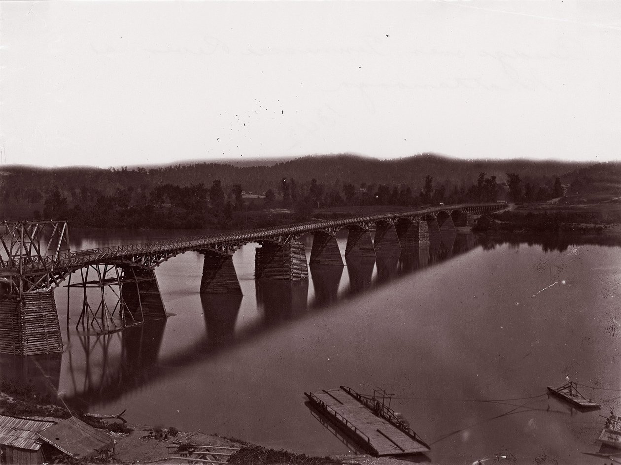 Ponte sobre o rio Tennessee em Chattanooga, ca. 1864. de George N. Barnard