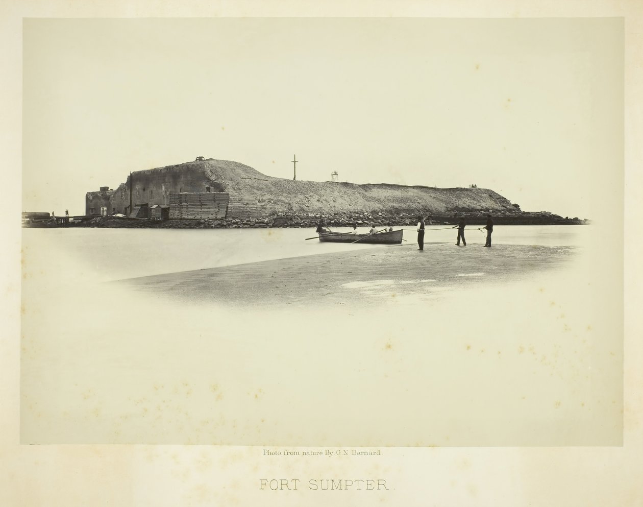 Forte Sumpter, 186566. de George N. Barnard