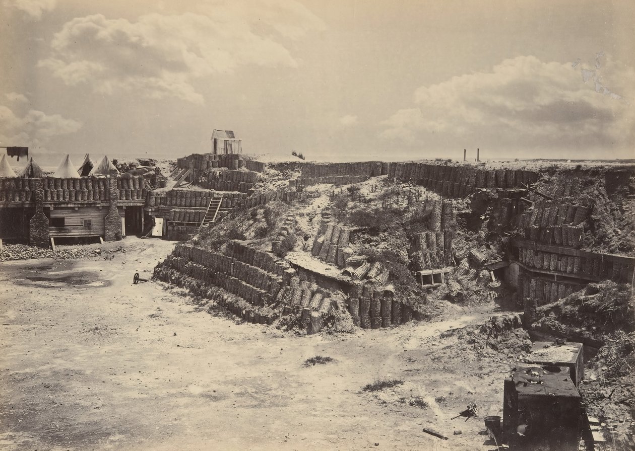Vista interior do Forte Sumpter, década de 1860. de George N. Barnard
