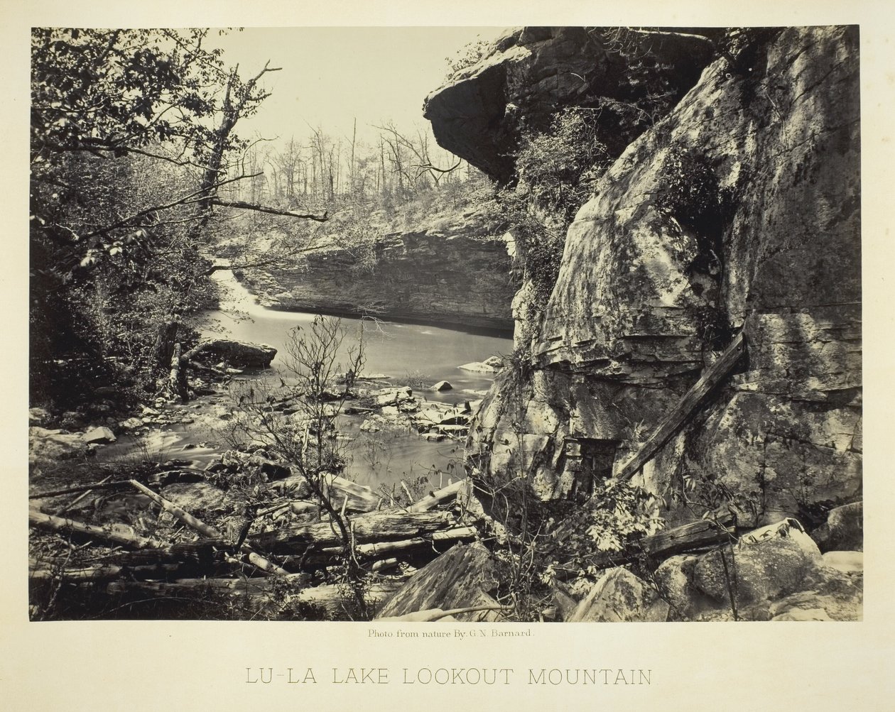 Lago Lu-La Miradouro de George N. Barnard